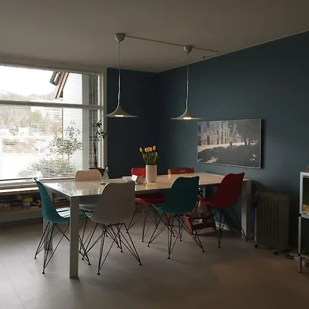 3 Bedroom Apartment. Free Parking. Apartamento *